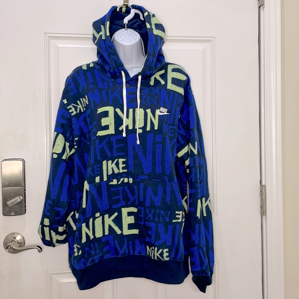 NIKE sweatshirt